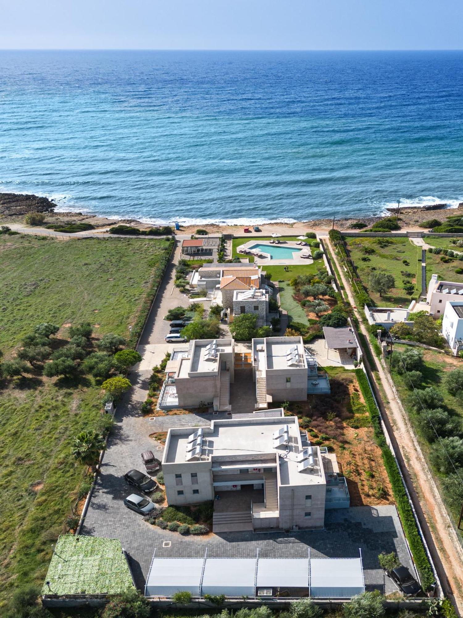 Callisto Seaside Homes & Suites Marathópolis Esterno foto