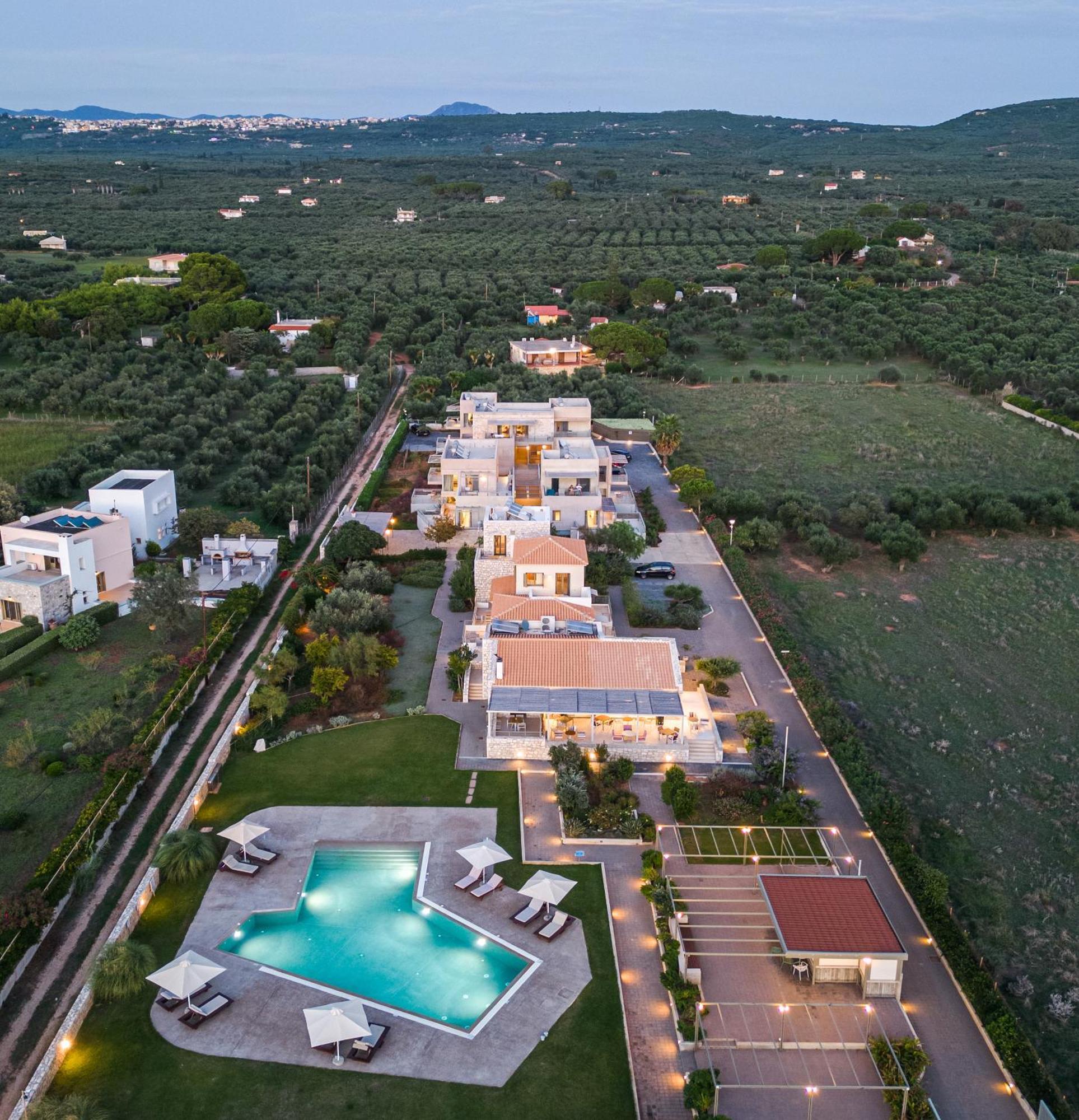 Callisto Seaside Homes & Suites Marathópolis Esterno foto