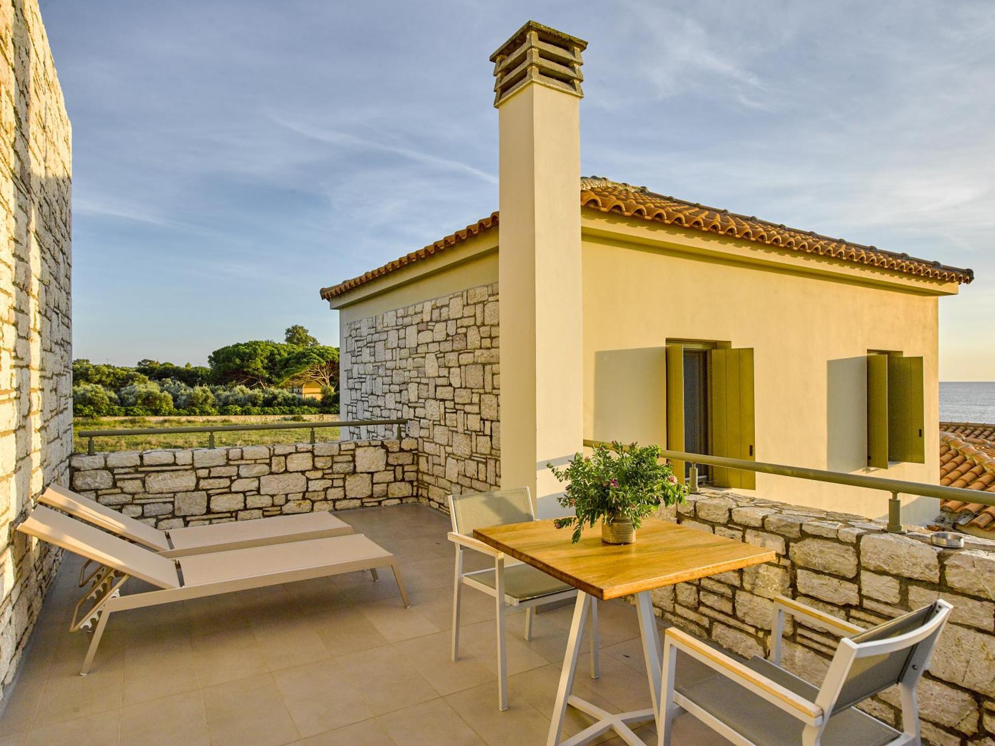 Callisto Seaside Homes & Suites Marathópolis Esterno foto