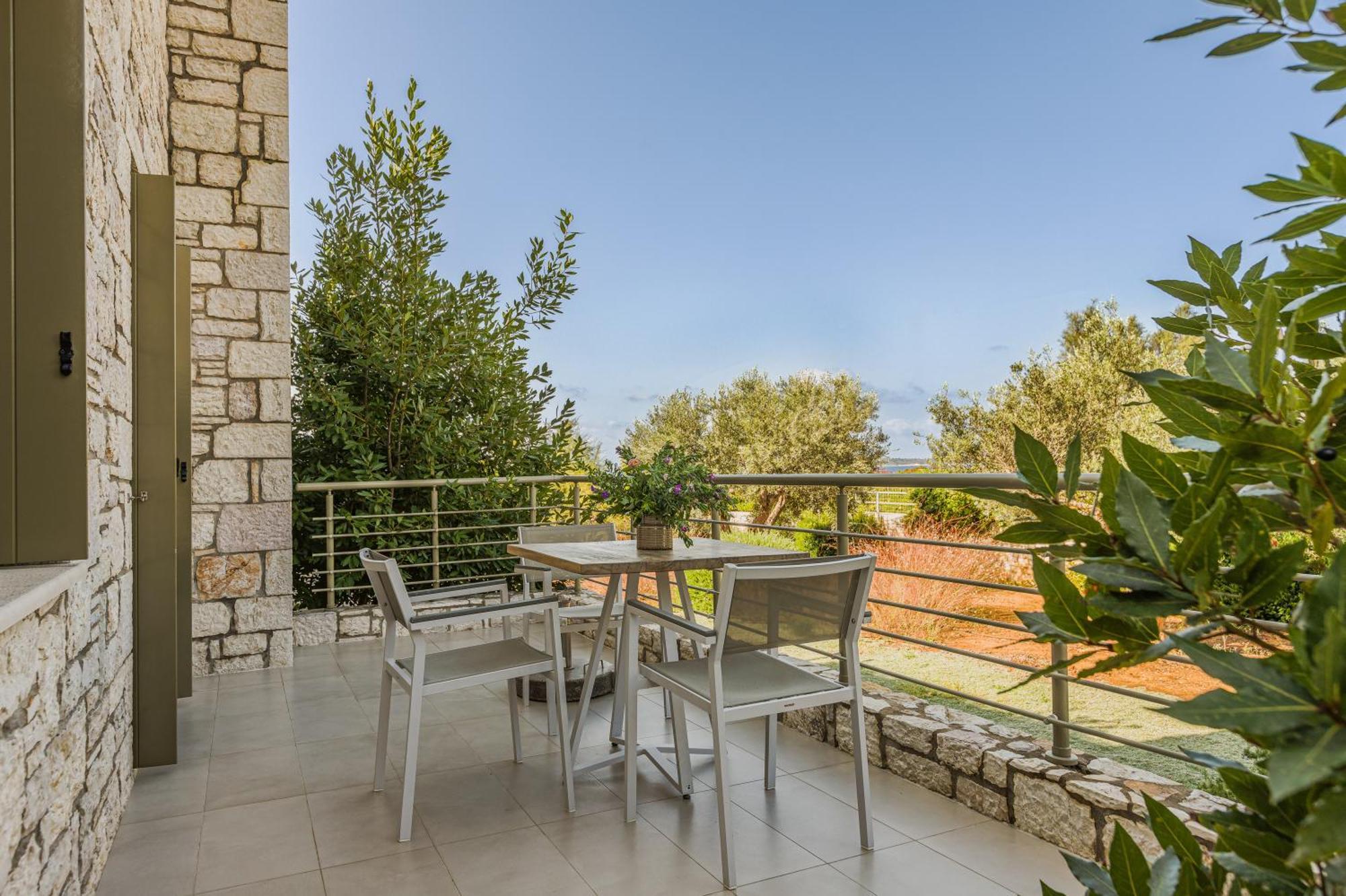 Callisto Seaside Homes & Suites Marathópolis Esterno foto