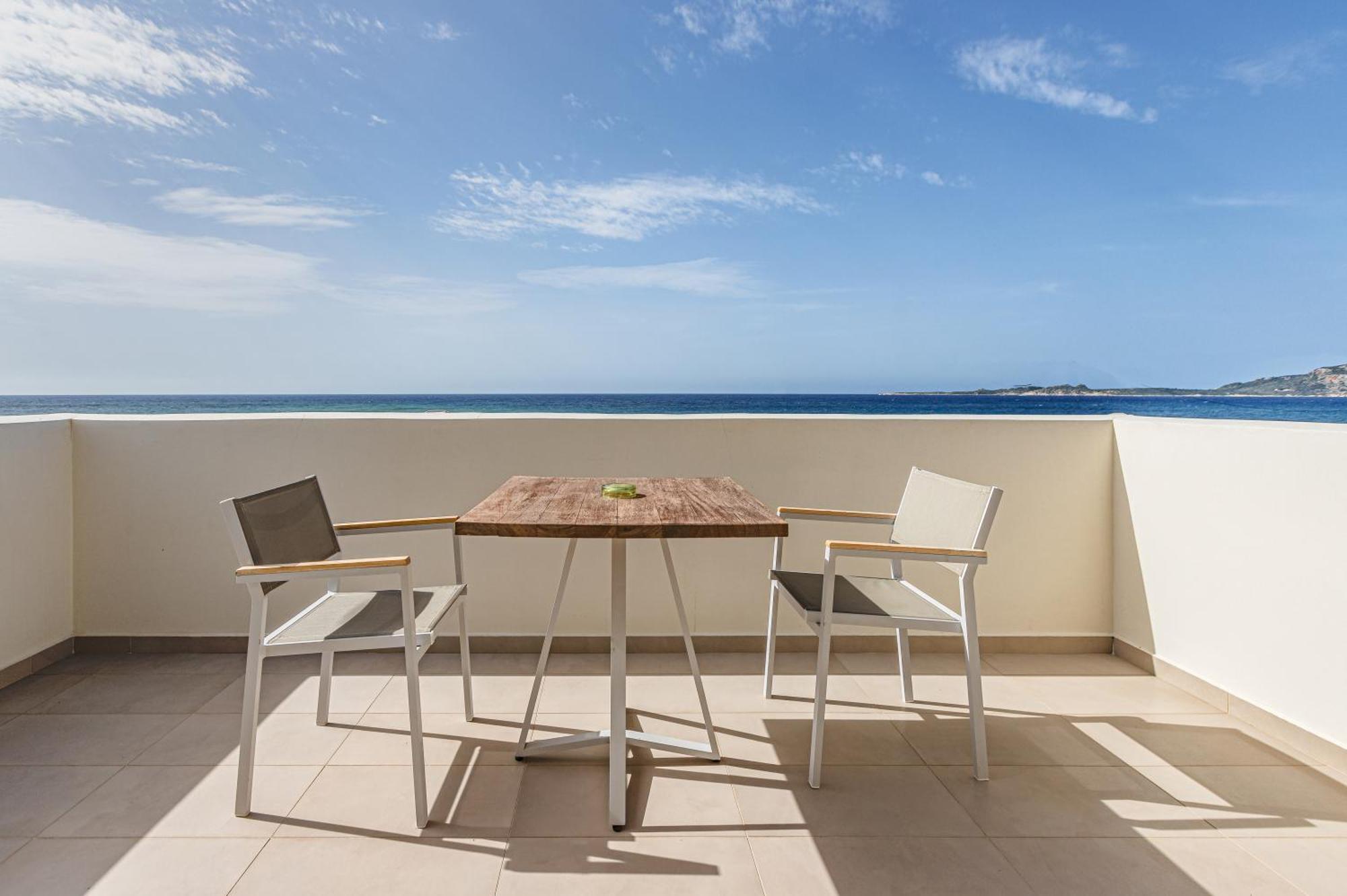 Callisto Seaside Homes & Suites Marathópolis Esterno foto