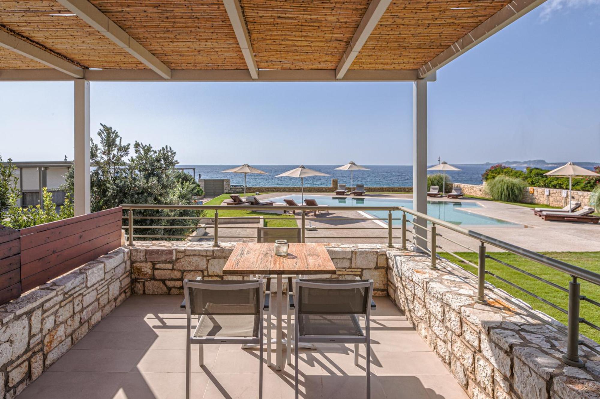 Callisto Seaside Homes & Suites Marathópolis Esterno foto