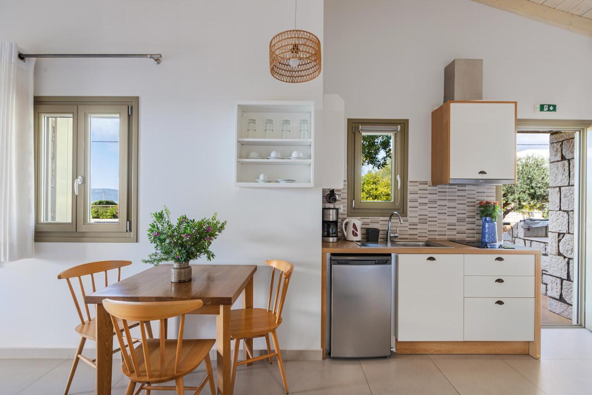 Callisto Seaside Homes & Suites Marathópolis Esterno foto