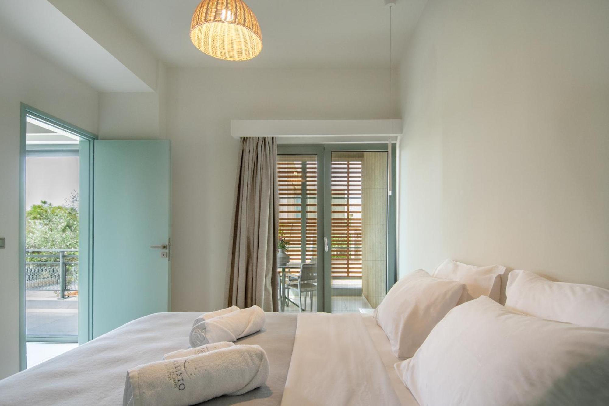 Callisto Seaside Homes & Suites Marathópolis Esterno foto