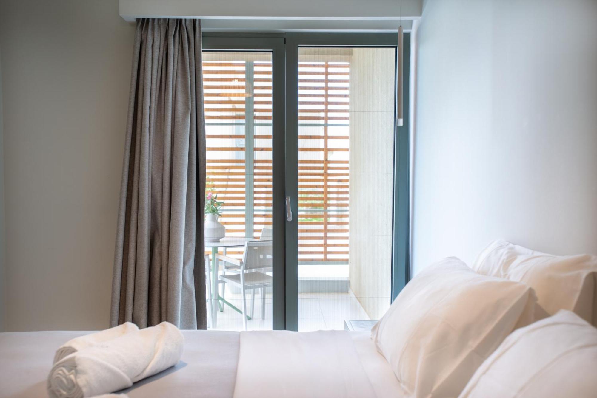 Callisto Seaside Homes & Suites Marathópolis Esterno foto